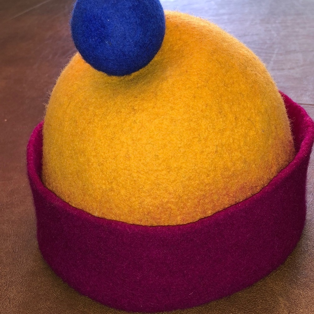 UNIQUE FELT HAT COLORFUL EUC